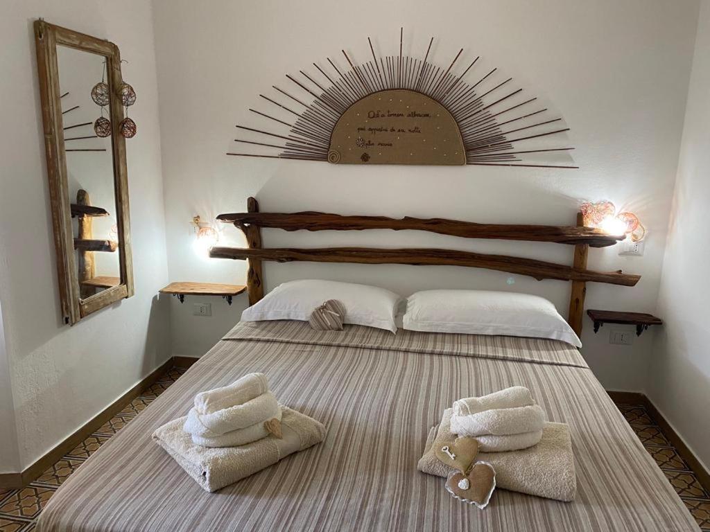 Steddueoro Bed & Breakfast Baunei Bilik gambar